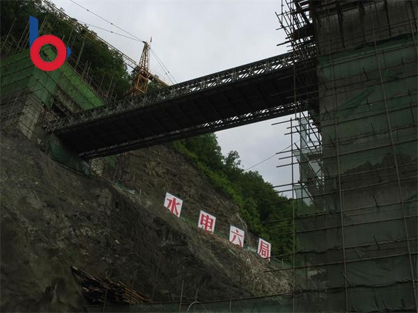 吉林省通化市中國水電六局，高空橋321（100）型30米雙排單層加強(qiáng)型